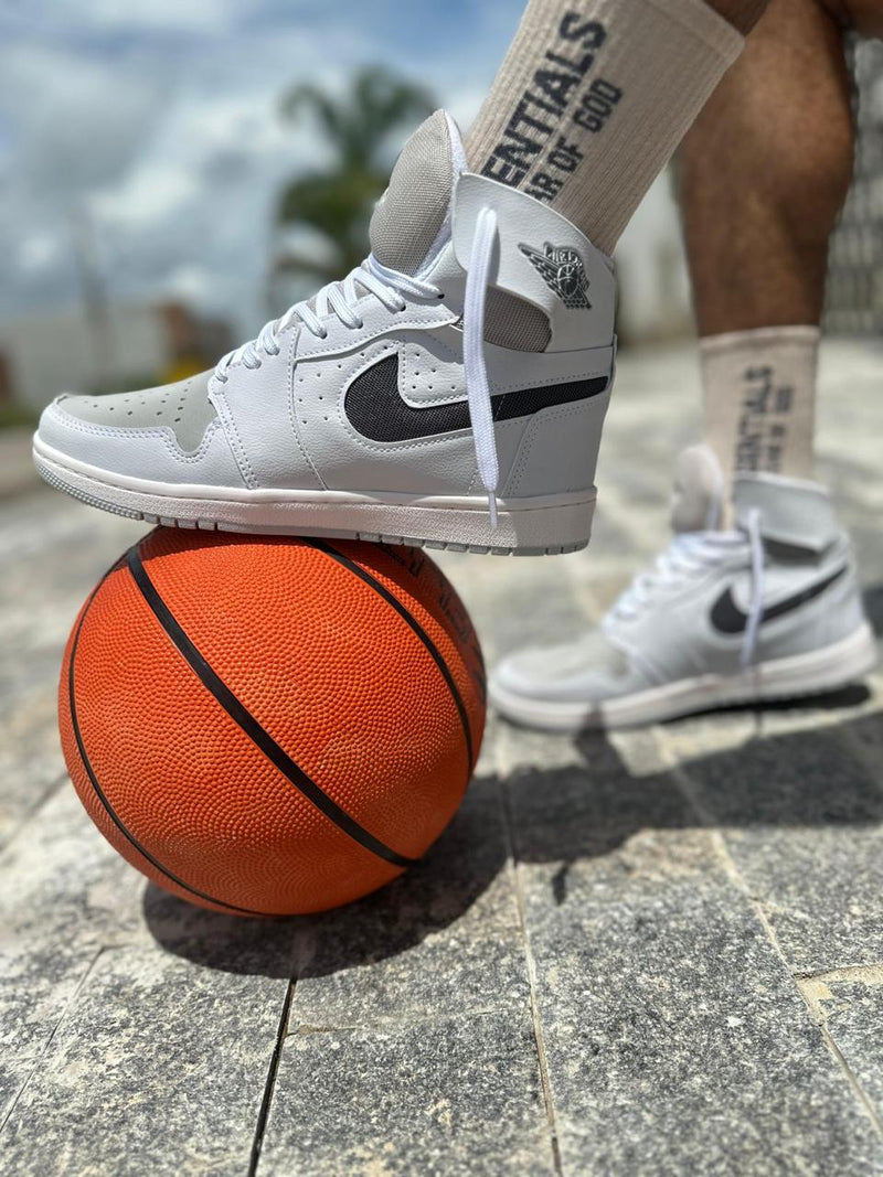 NIKE AIR JORDAN 1 ZOOM