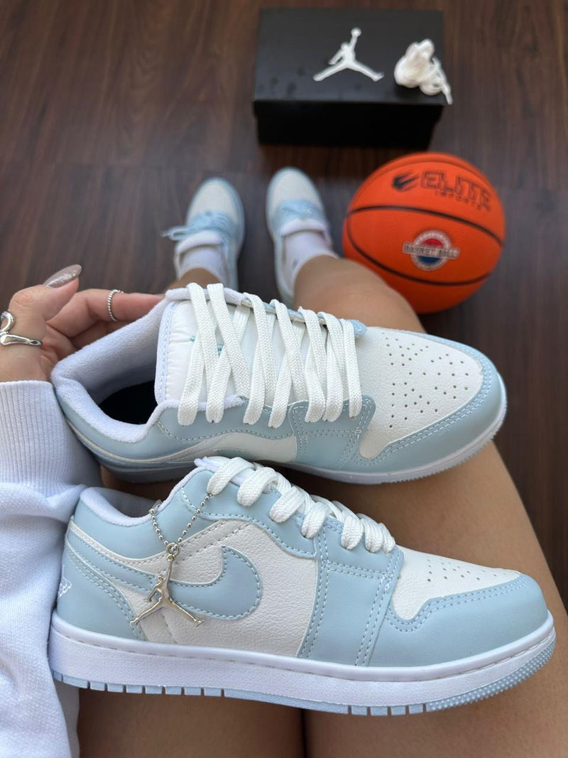 NIKE AIR JORDAN